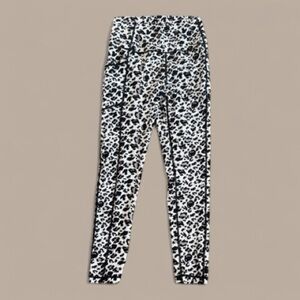 Active Zyia Black and White Animal Print Leggings size 4 athletic workout gym